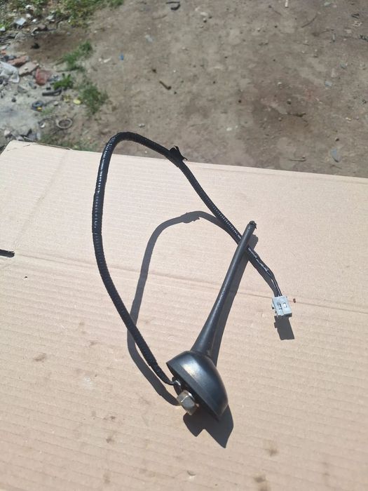 Antena radia bat anteny podstawa Honda Jazz III 2008 - 2014