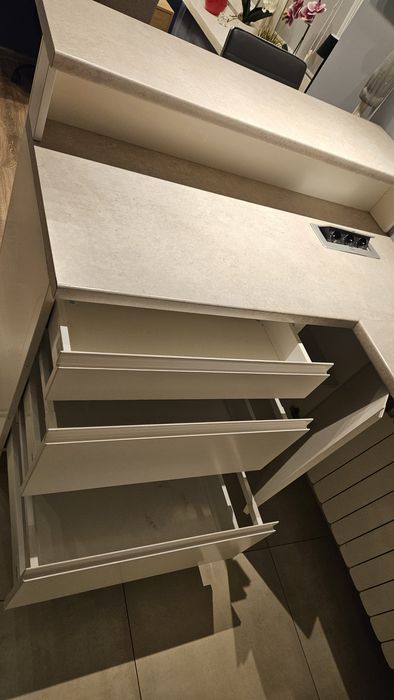 Wyspa do kuchni,  po demontażu,  do przeróbki