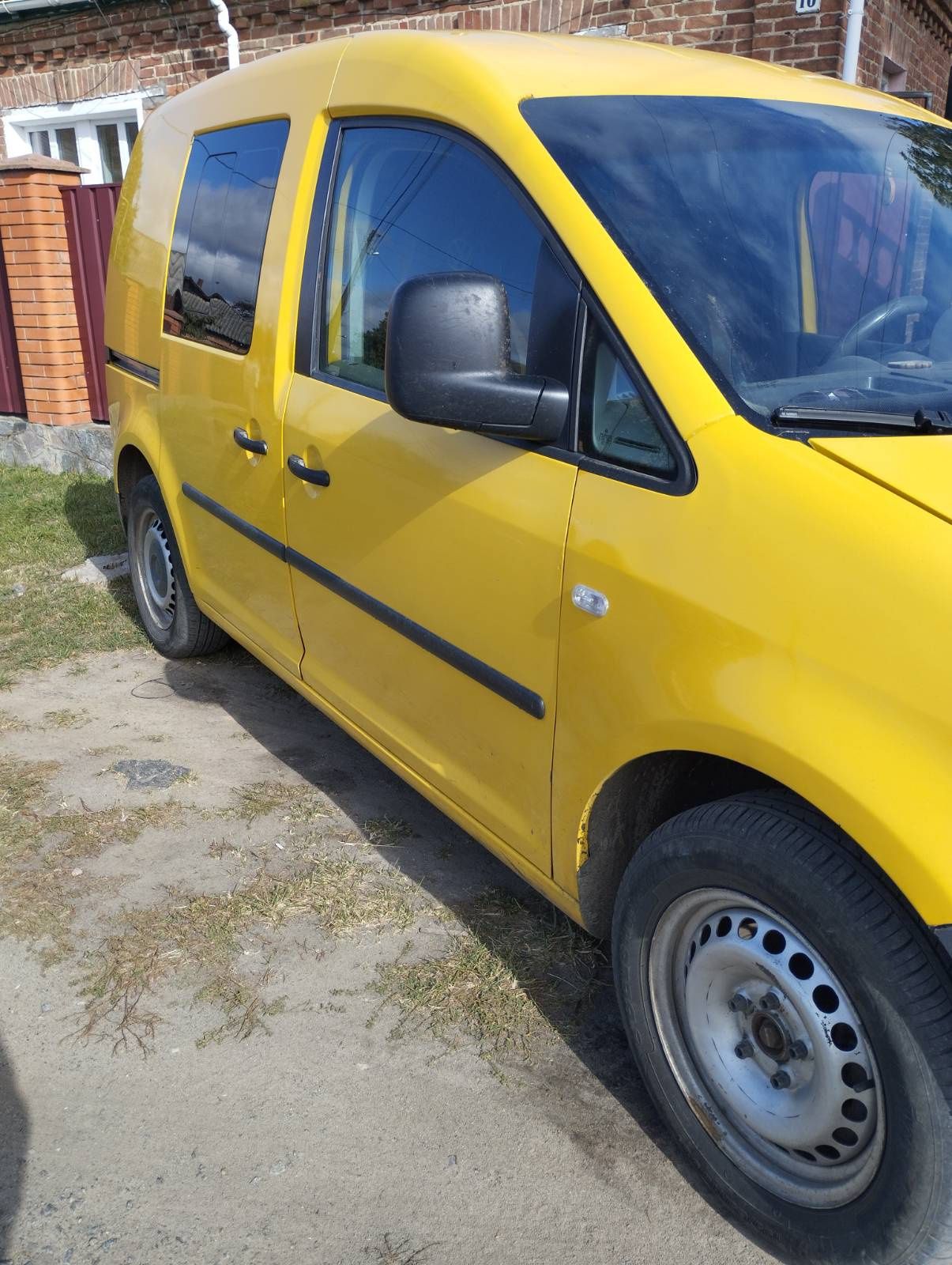 Продам Volkswagen Caddy