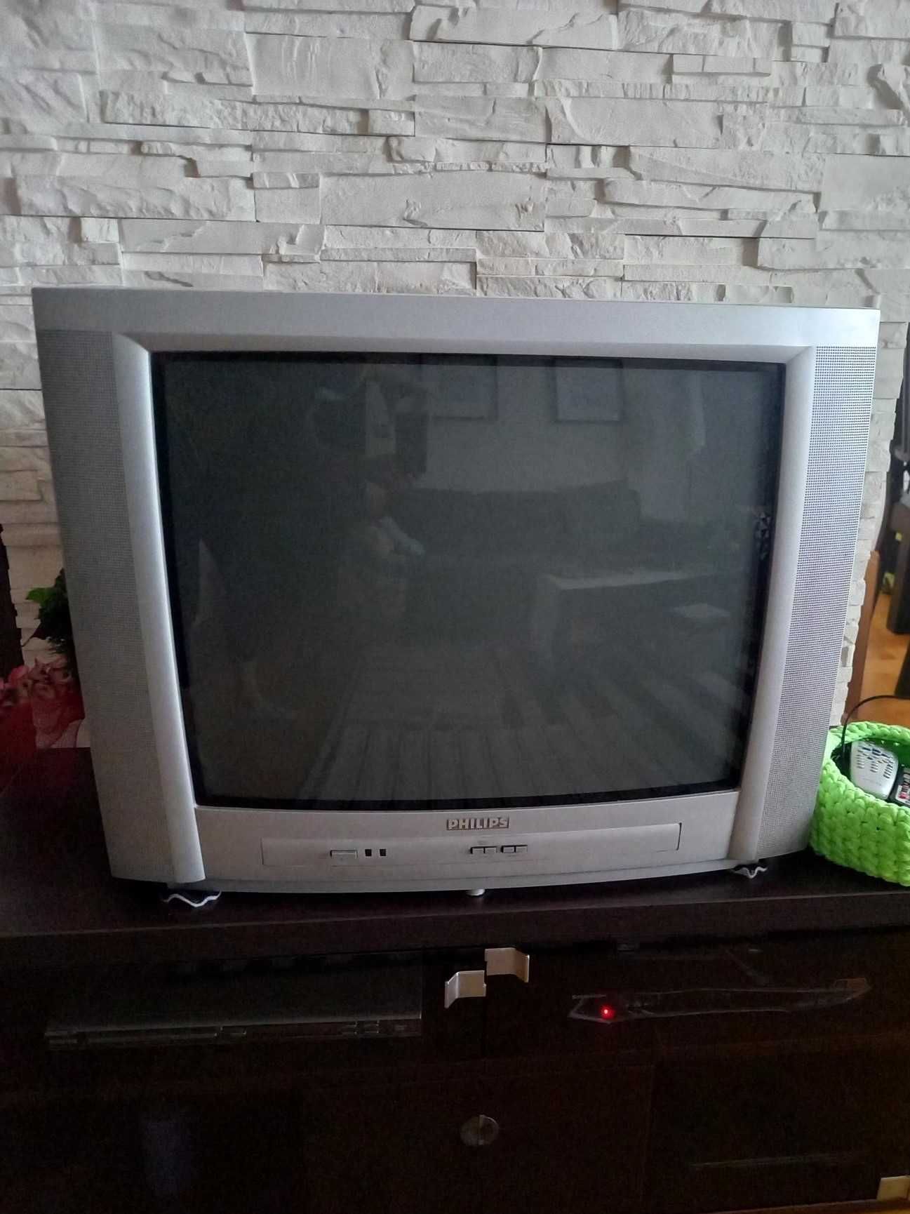 Telewizor PHILIPS w 100 % sprawny