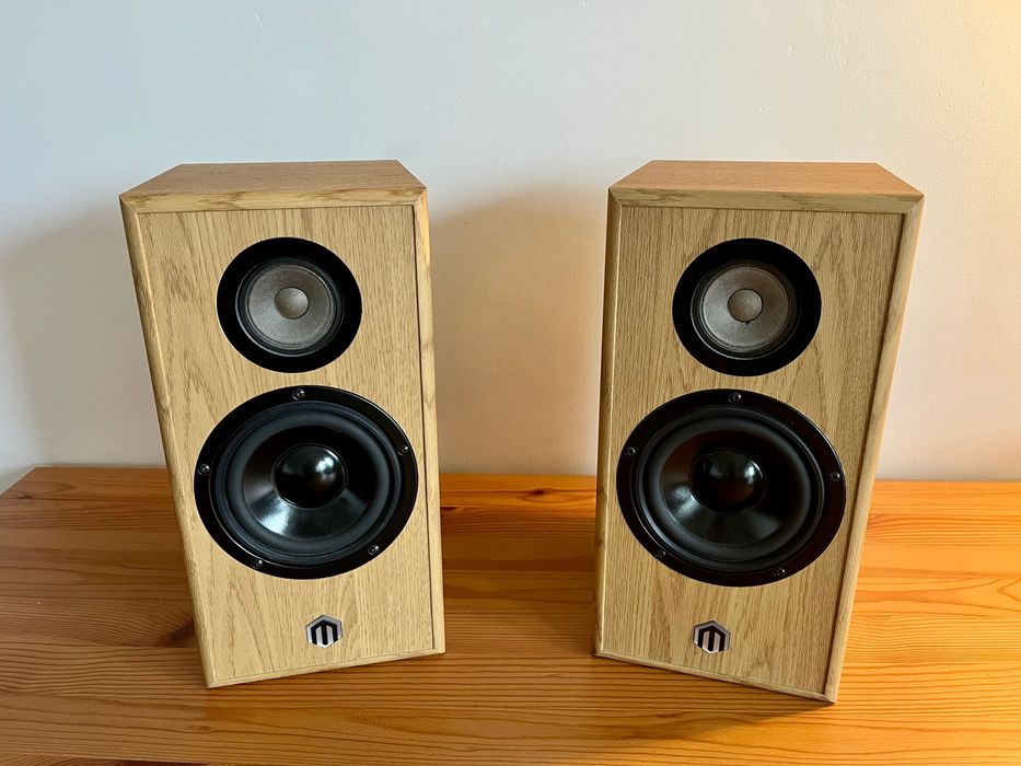 ZESTAW AUDIO Cambridge Topaz AM10 Pylon Topaz DacMagic Apple TV WiFi