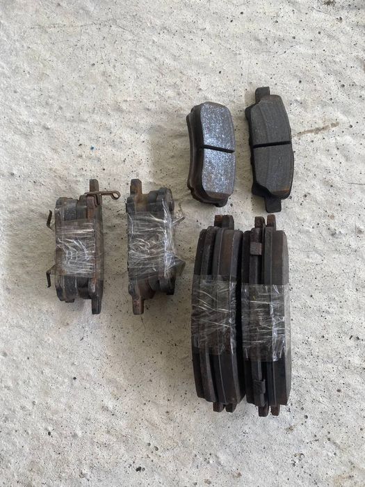 Супорта задні та передні Mitsubishi Lancer 9 1.6