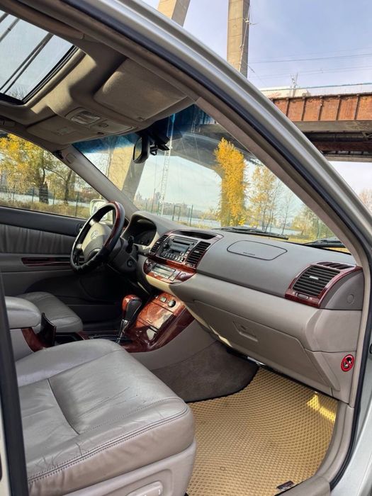 Toyota Camry v30 2.4  Торг