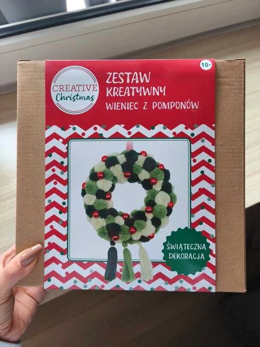 Zestaw kreatywny, wieniec z pomponów - na prezent