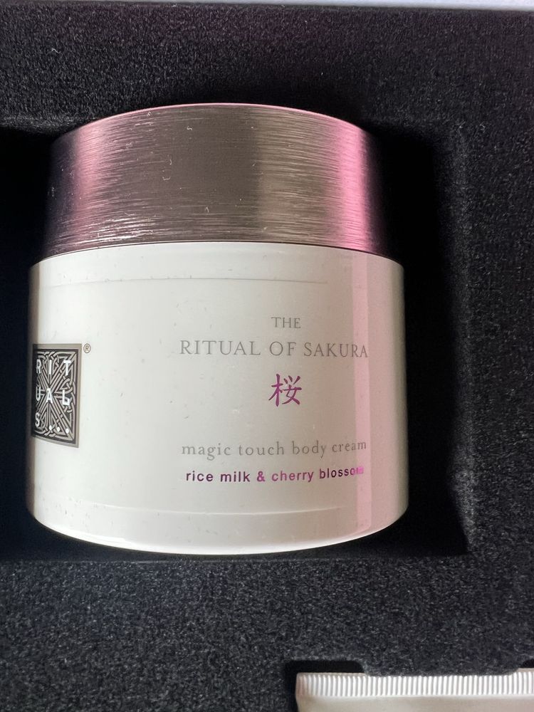 Nowe Rituals kosmetyki Ritual of Sakura kwiat wiśni i mleka ryżowego