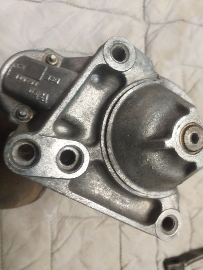 Vendo motor de arranque valeo a funcionar bem para . Renault