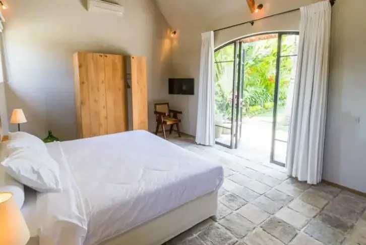 Розкішна вілла з 5 спальнями в Умаласі