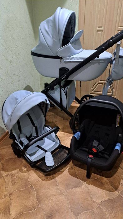 ПРОДАМ ДЕТСКУЮ КОЛЯСКУ Anex e-type cristal