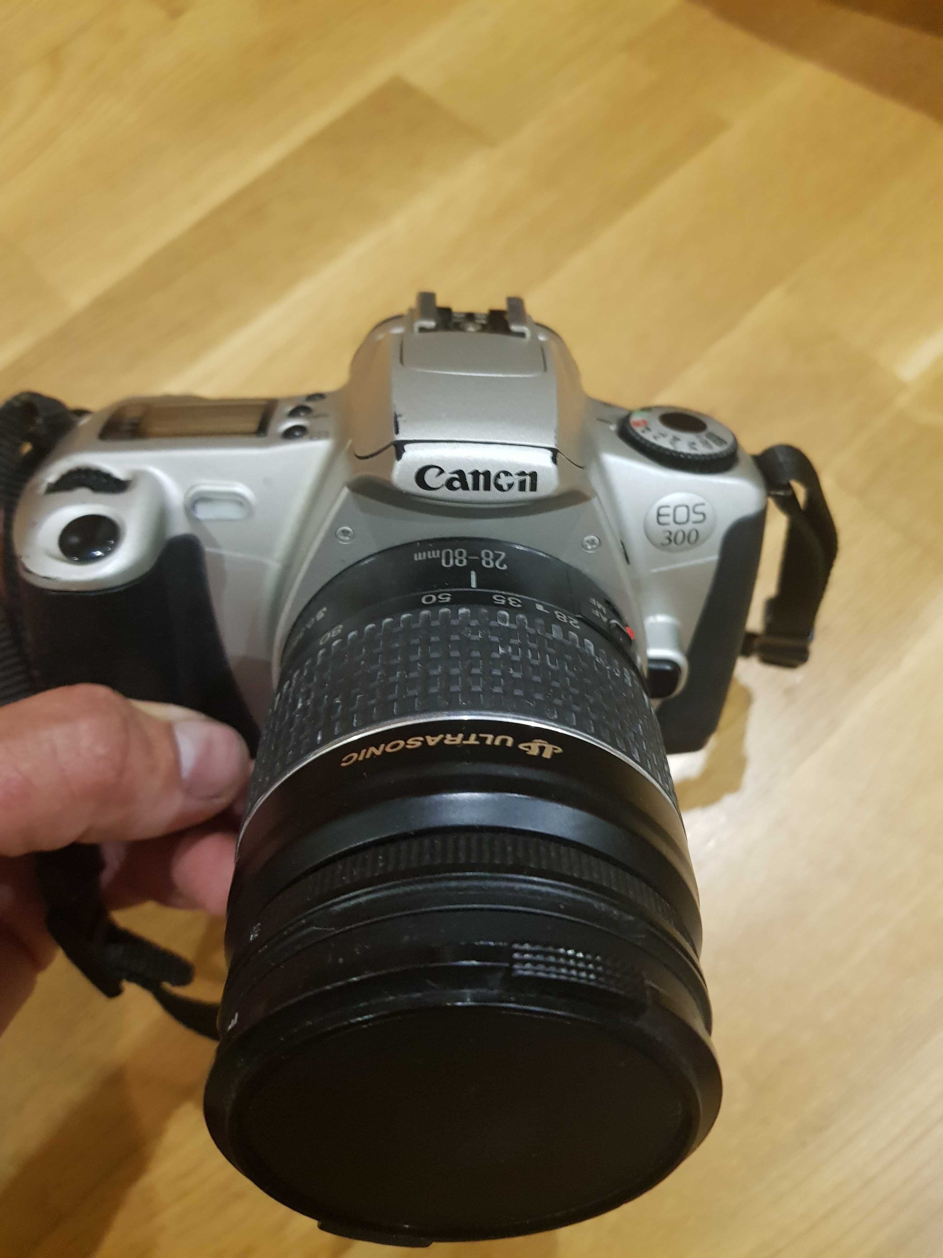 Фотоаппарат Canon         .