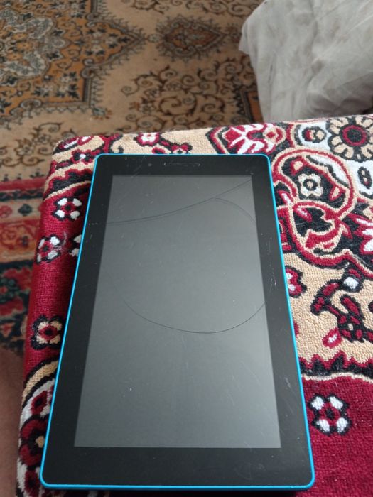 Продам 3 планшета LENOVO на запчасти