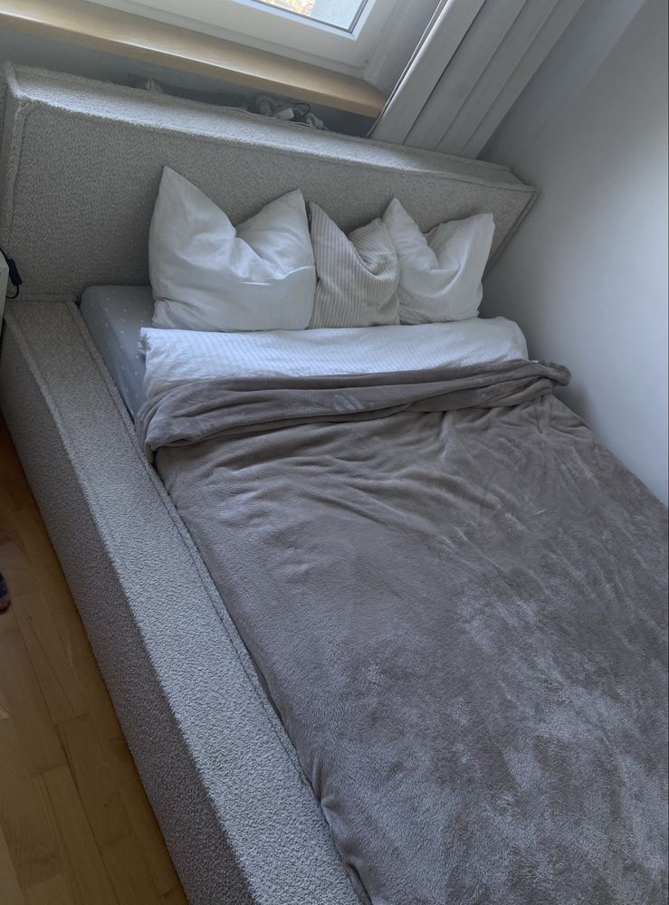Łóżko materac tapicerowane boucle 140x200 ze stelażem i pojemnikiem