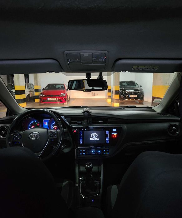 Toyota Auris 2016 1.4 D-4D comfort Excelente Oportunidade.