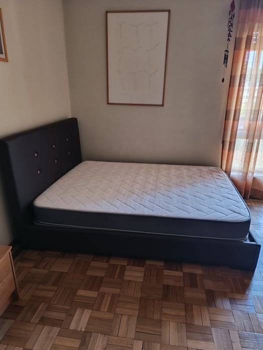 Cama com colchão