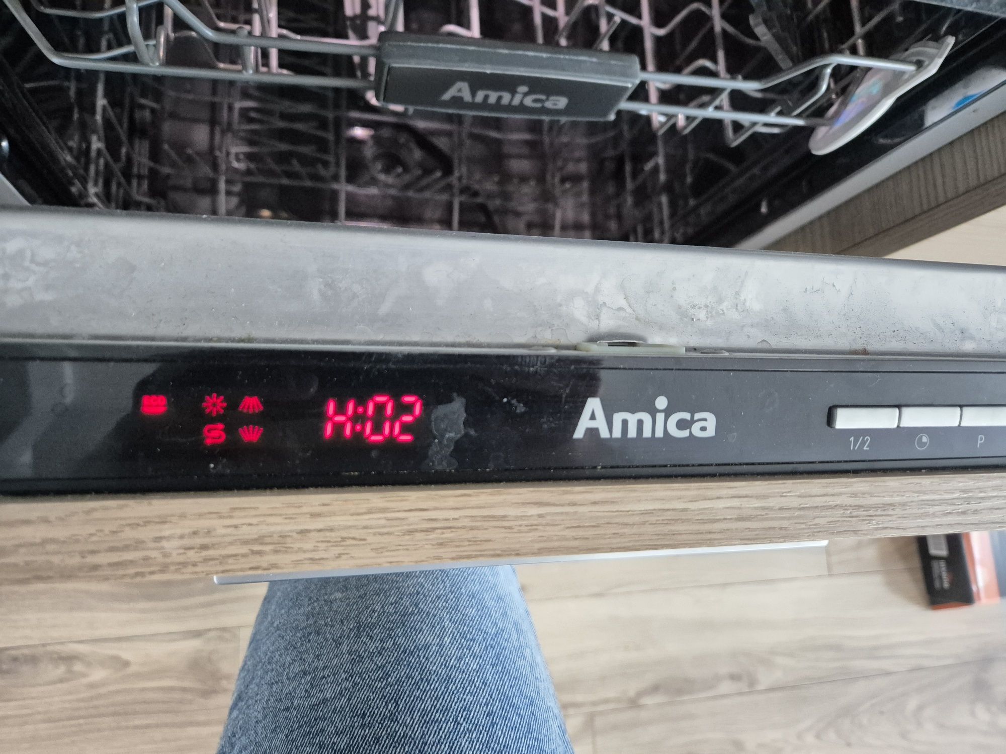 Zmywarka do zabudowy Amica ZIM646E
ZIM646E
