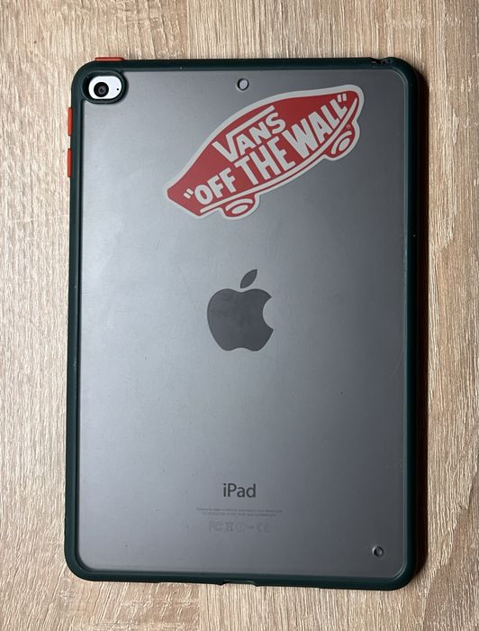 Ipad mini 4 64gb +чехол