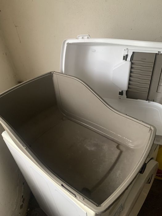 Caixa areia gato usada