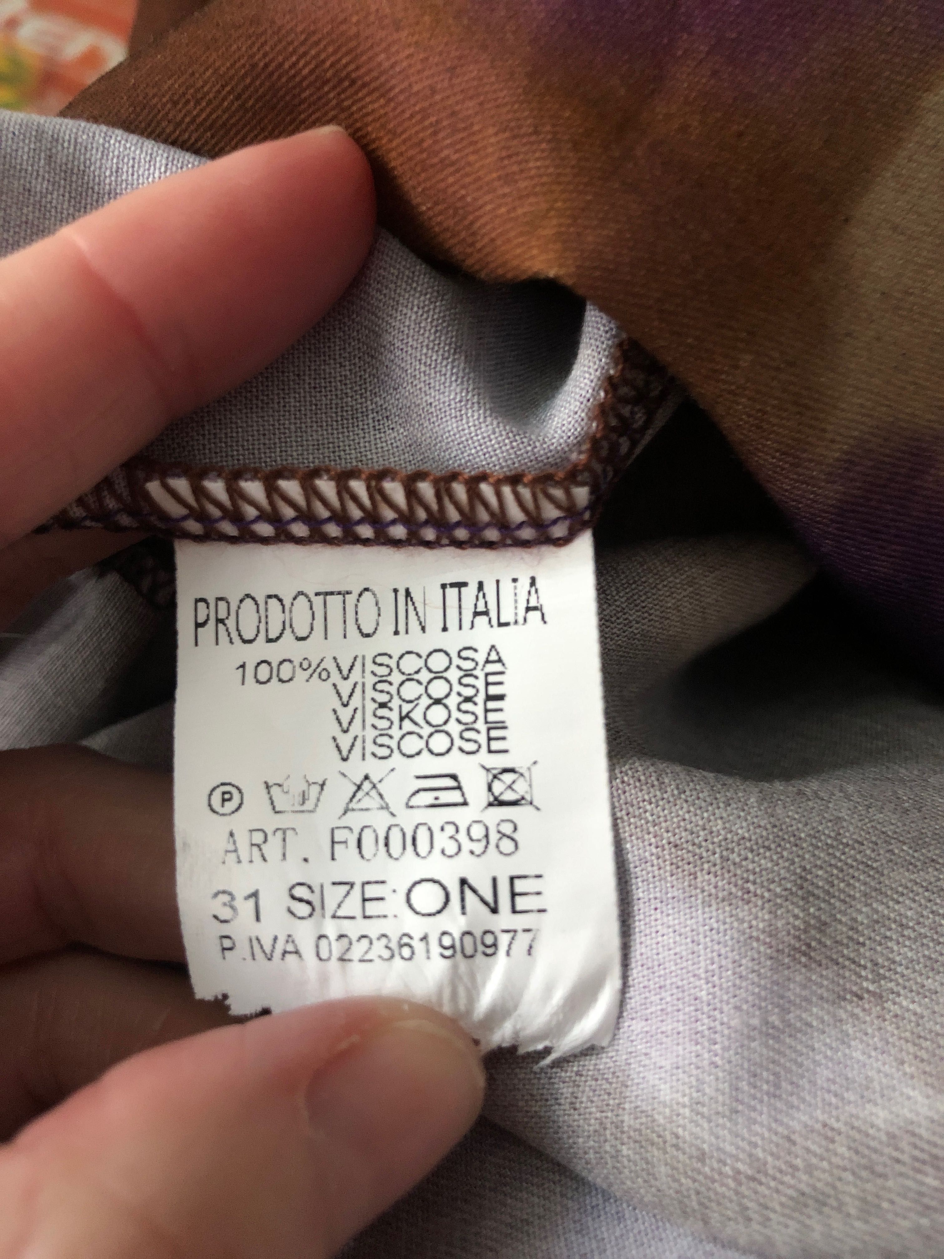 Włoska sukienka z wiskozy rozmiar S/M marka Miho's