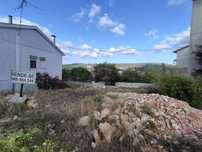 Vende-se Terreno com vista para o Castelo de Porto de Mós