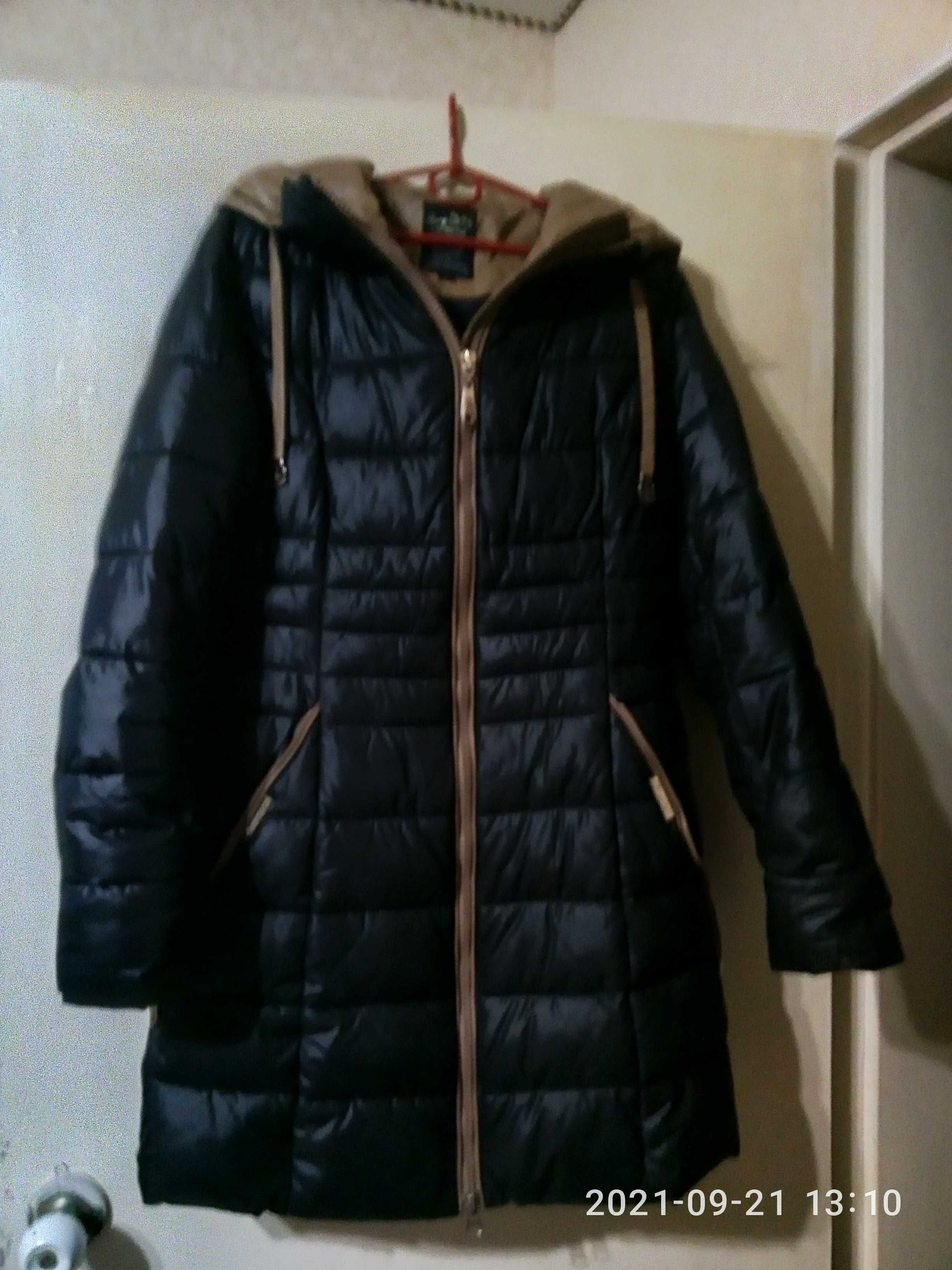 Продам женскую куртку осень/зима