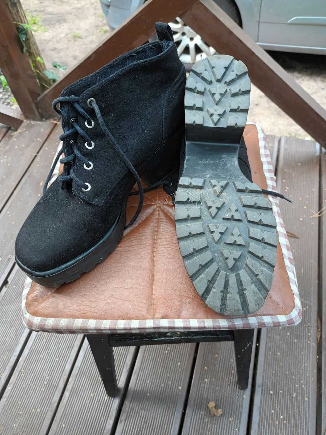 buty sznurowane czarne