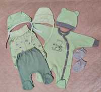 Комплект одягу для новонароджених (чоловічок, повзунки,шапочка)