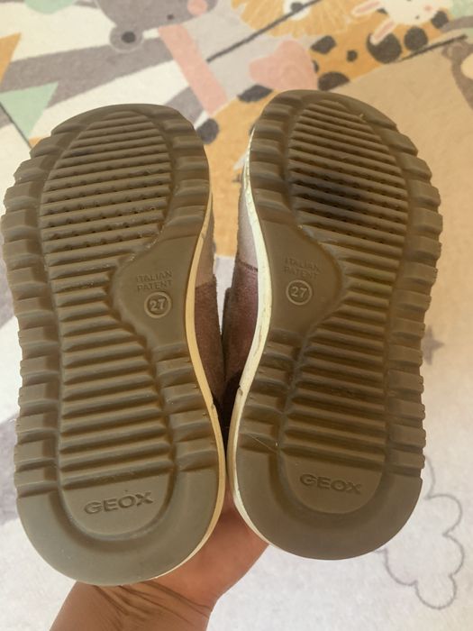 Продам дитячі кросівки Geox, 27 р.