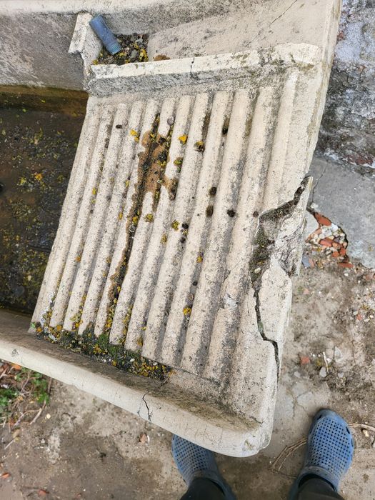 Tanque de lavar roupa em cimento