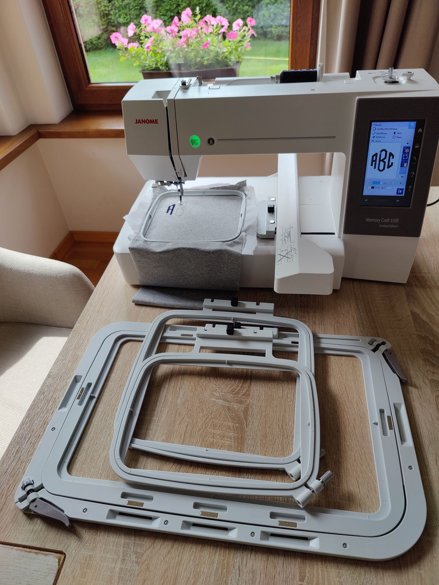 HAFCIARKA Janome MC550E + PROGRAM Janome Artistic Digitizer - NOWA