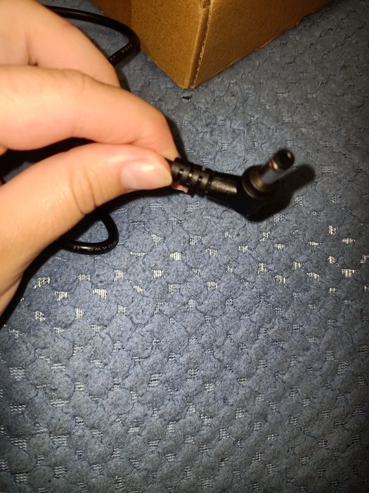 Блок живлення для ноутбука MERLION