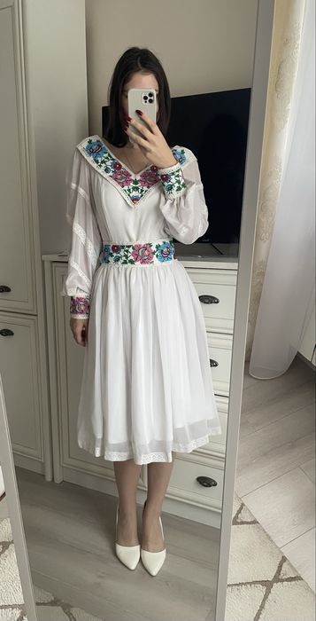 Вишита сукня, шилась під замовлення