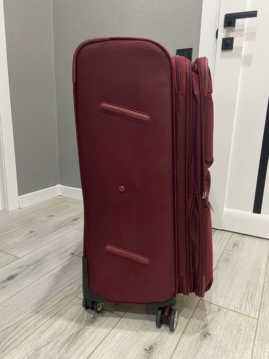 Продам валізу в гарному стані