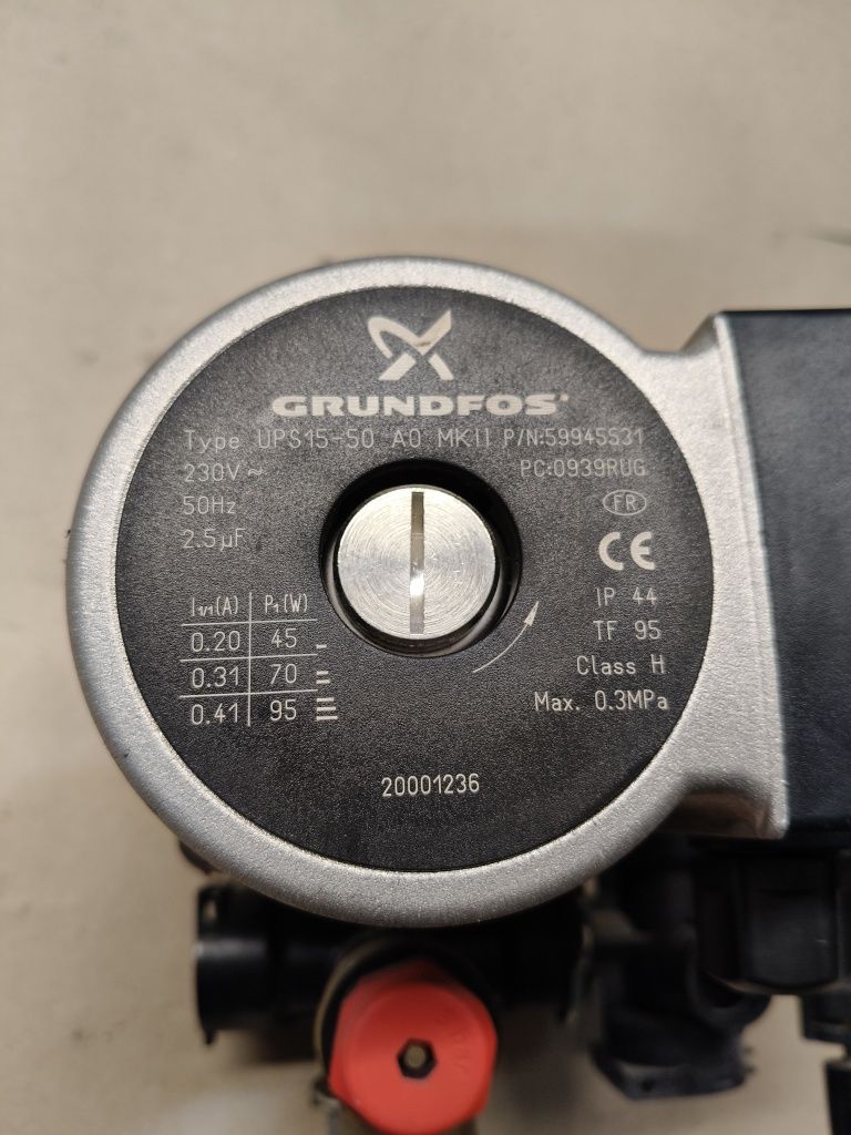 Pompa grundfos UPS 15-50