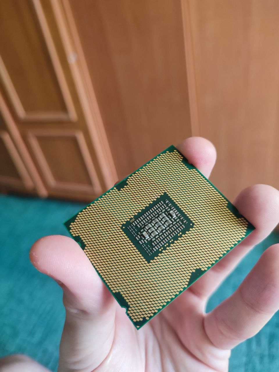процесор Xeon E5-2640 lga 2011 x79 ядер 6 3000 MHz