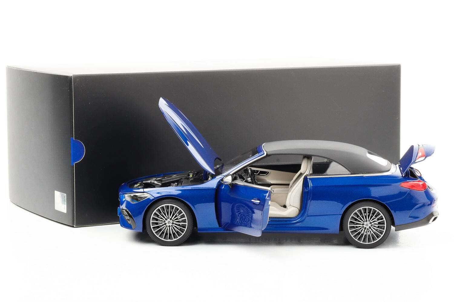 1:18 MERCEDES-BENZ CLE Cabriolet A236 spectral blue dilerski NOWY