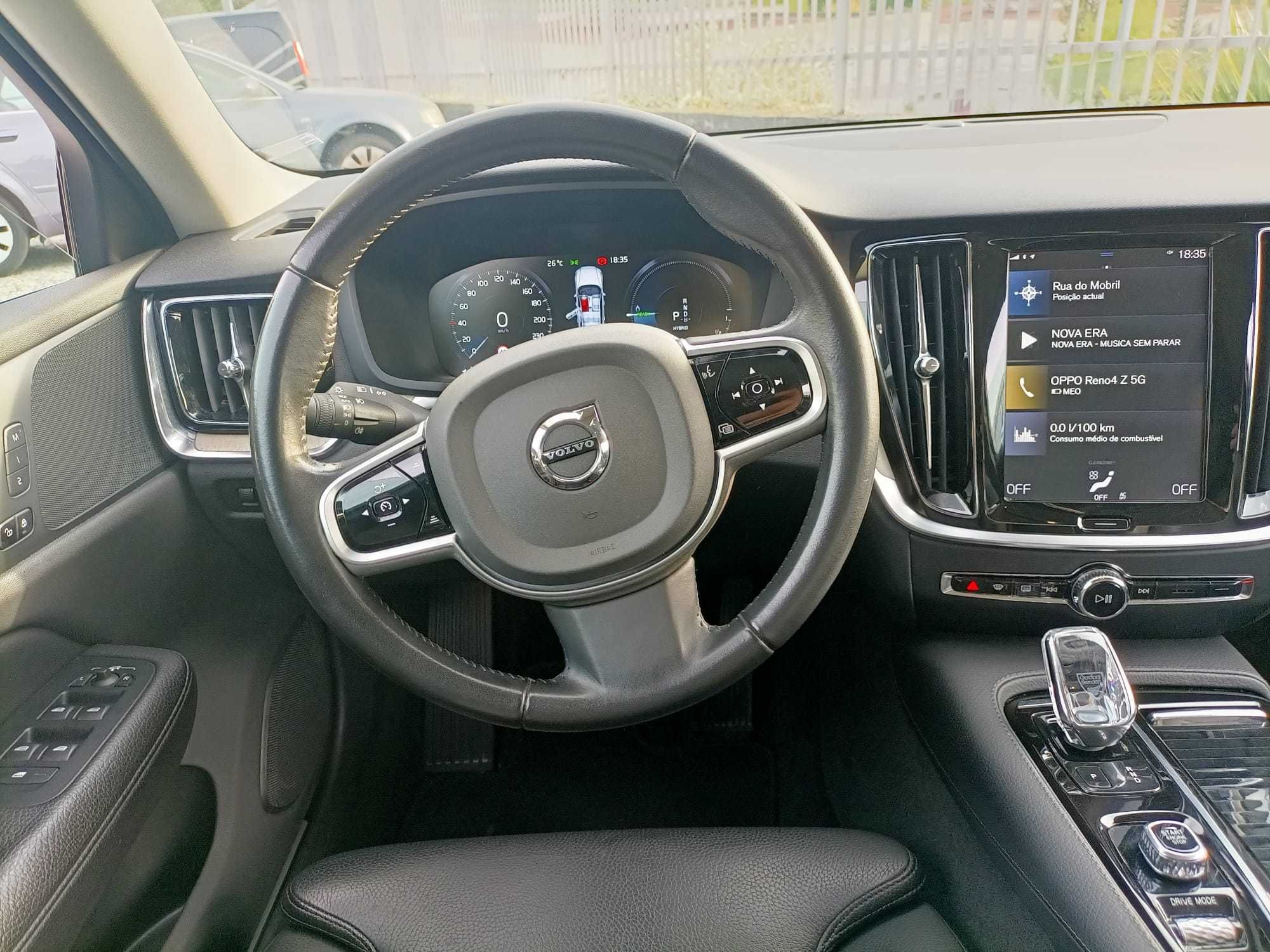 Volvo V60 T8 PHEV Inscription 390 cv