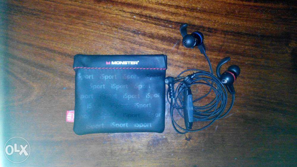 Наушник Monster iSport Immersion In-Ear with ControlTalk (Black) beats