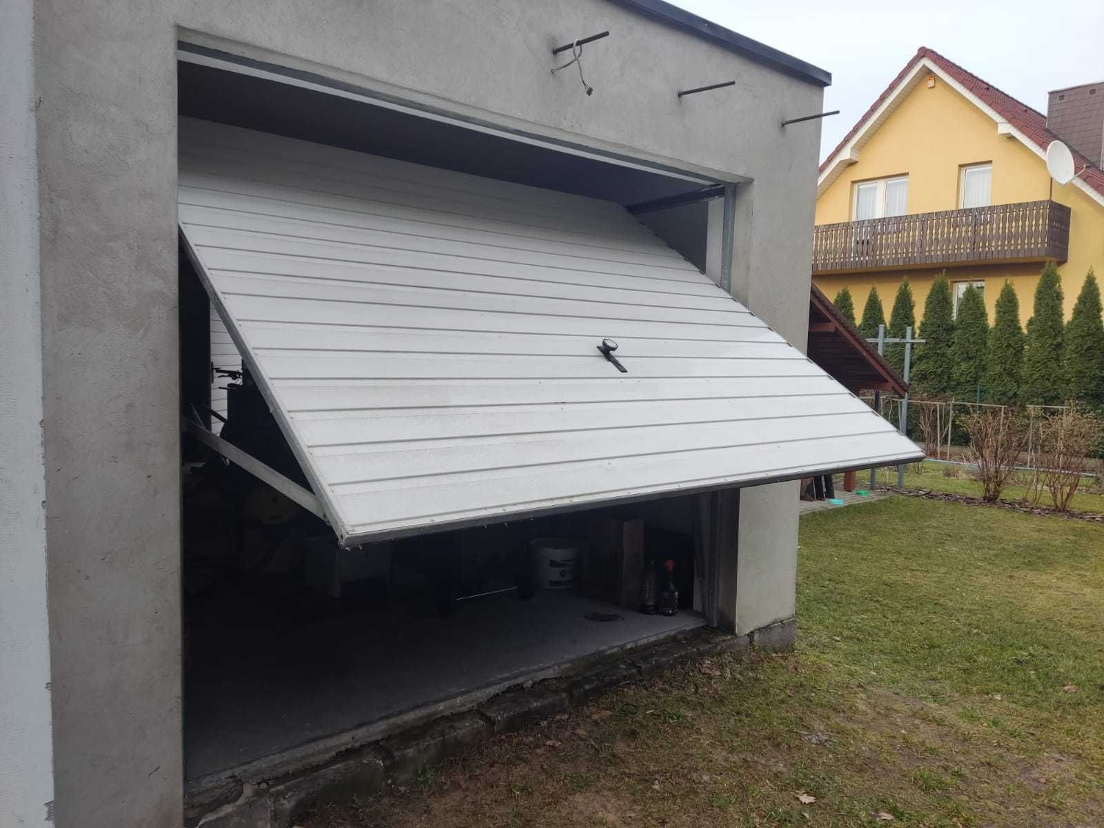 Brama garażowa uchylna 2600x2200