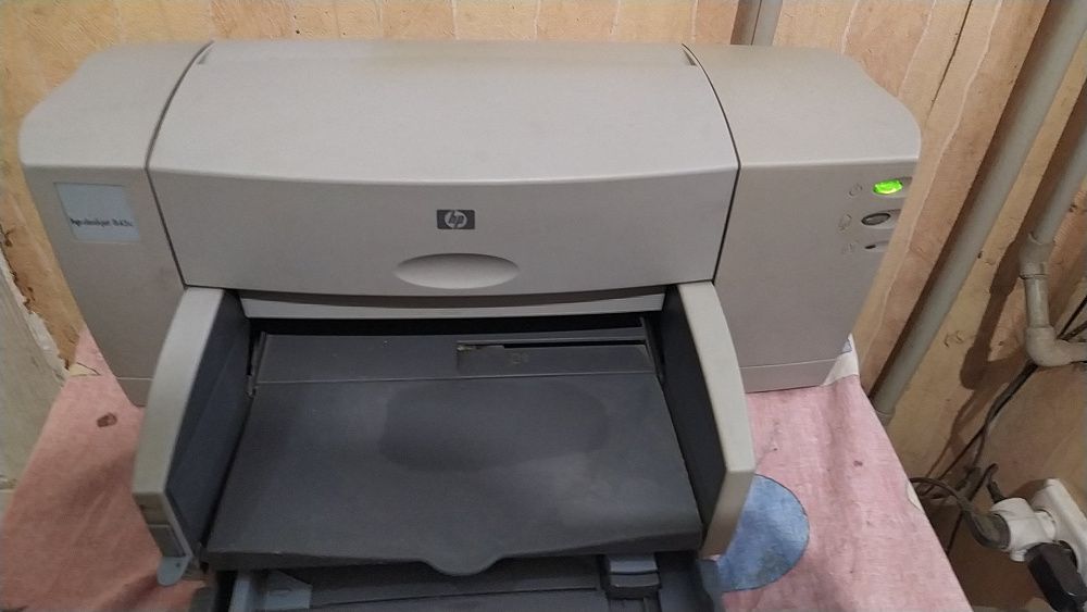 Принтер HP deskjet 845c.не рабочий наверное высохли краски.