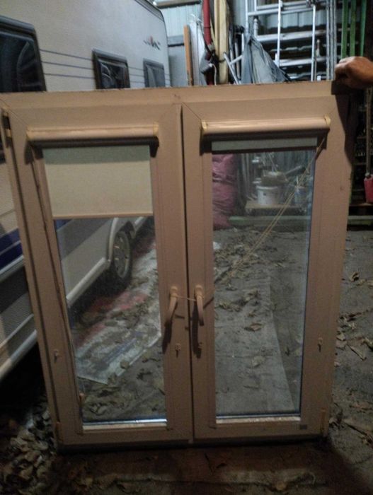 Okno PCV rozwierno-uchylne z roletą dwu skrzydłowe