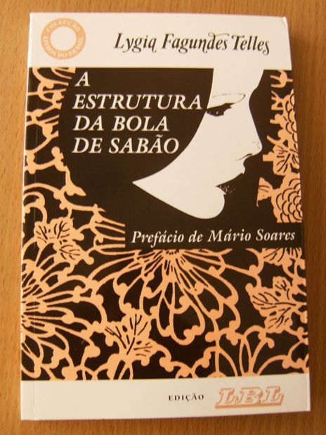 Livro A estrutura da bola de sabão (novo)