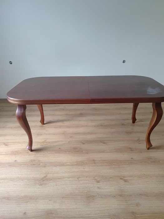 Sprzedam stół do pokoju