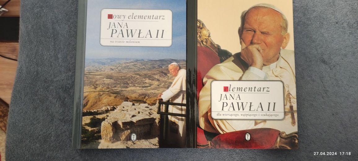 Elementarz Jan Paweł II dwie książki