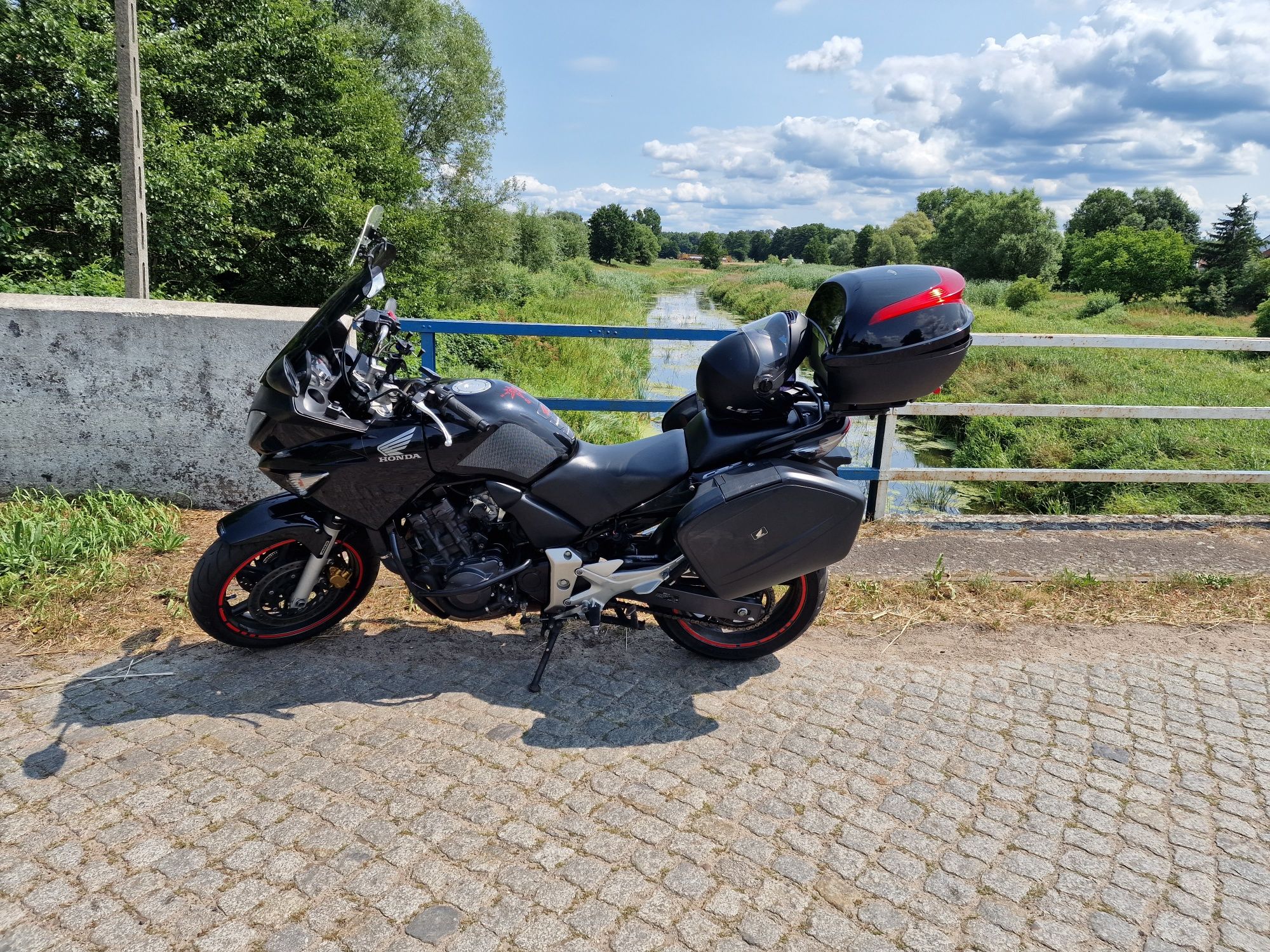 Honda cbf 600sa 2006r zamienię ponton łódka