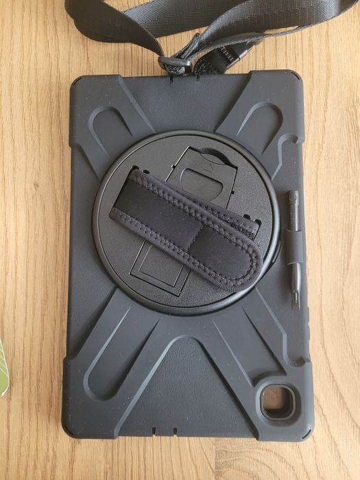 etui na tablet z uchwytem 17x26cm