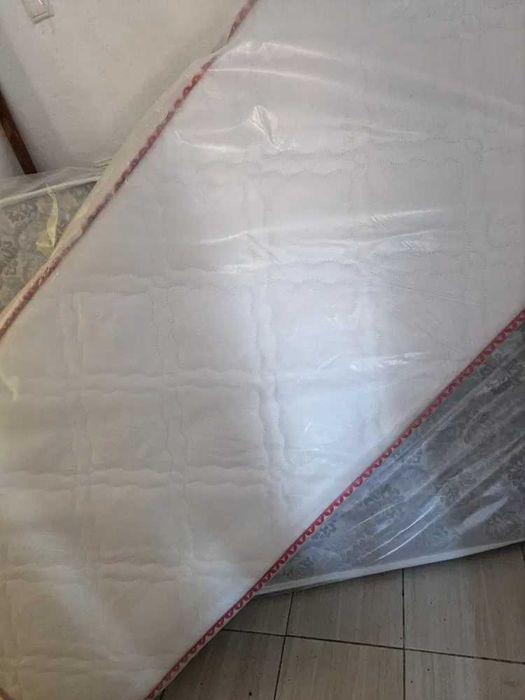 РОЗПРОДАЖ залишків ортопедичних матраців! Різні моделі та розміри.