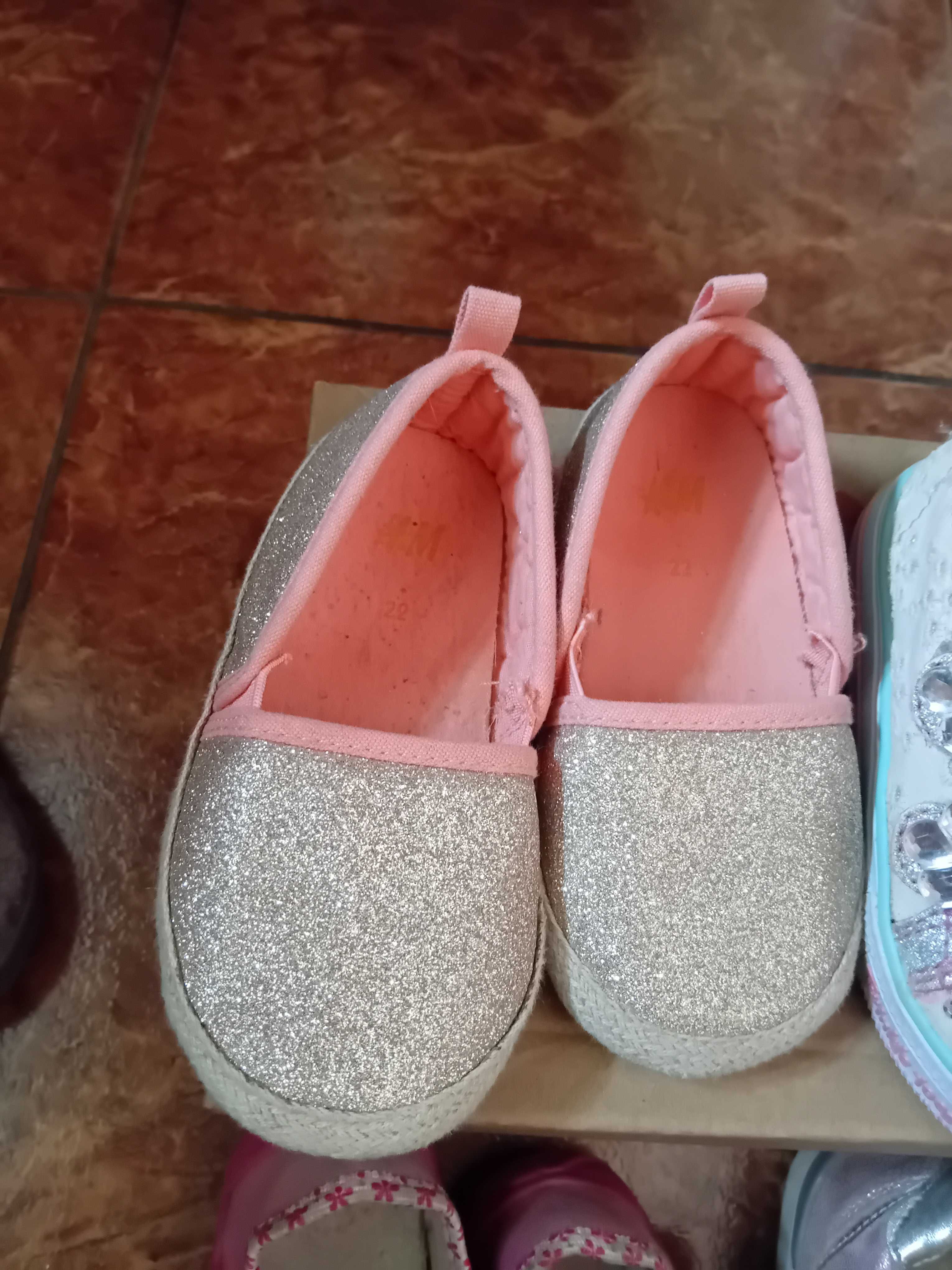 Buty 22,renbut,hm,kornecki dziewczynka