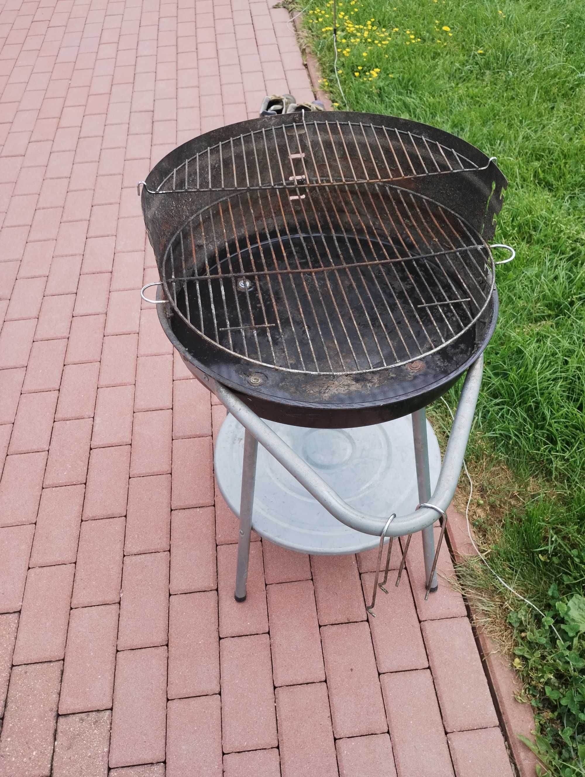 Sprzedam grill uzywany