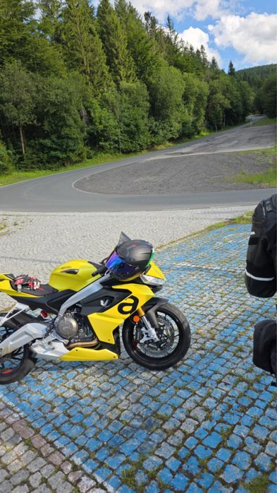 Aprilia RS 660 Acid Gold