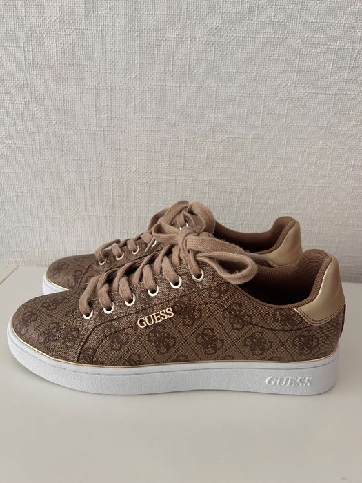 Кеди Guess Beckie