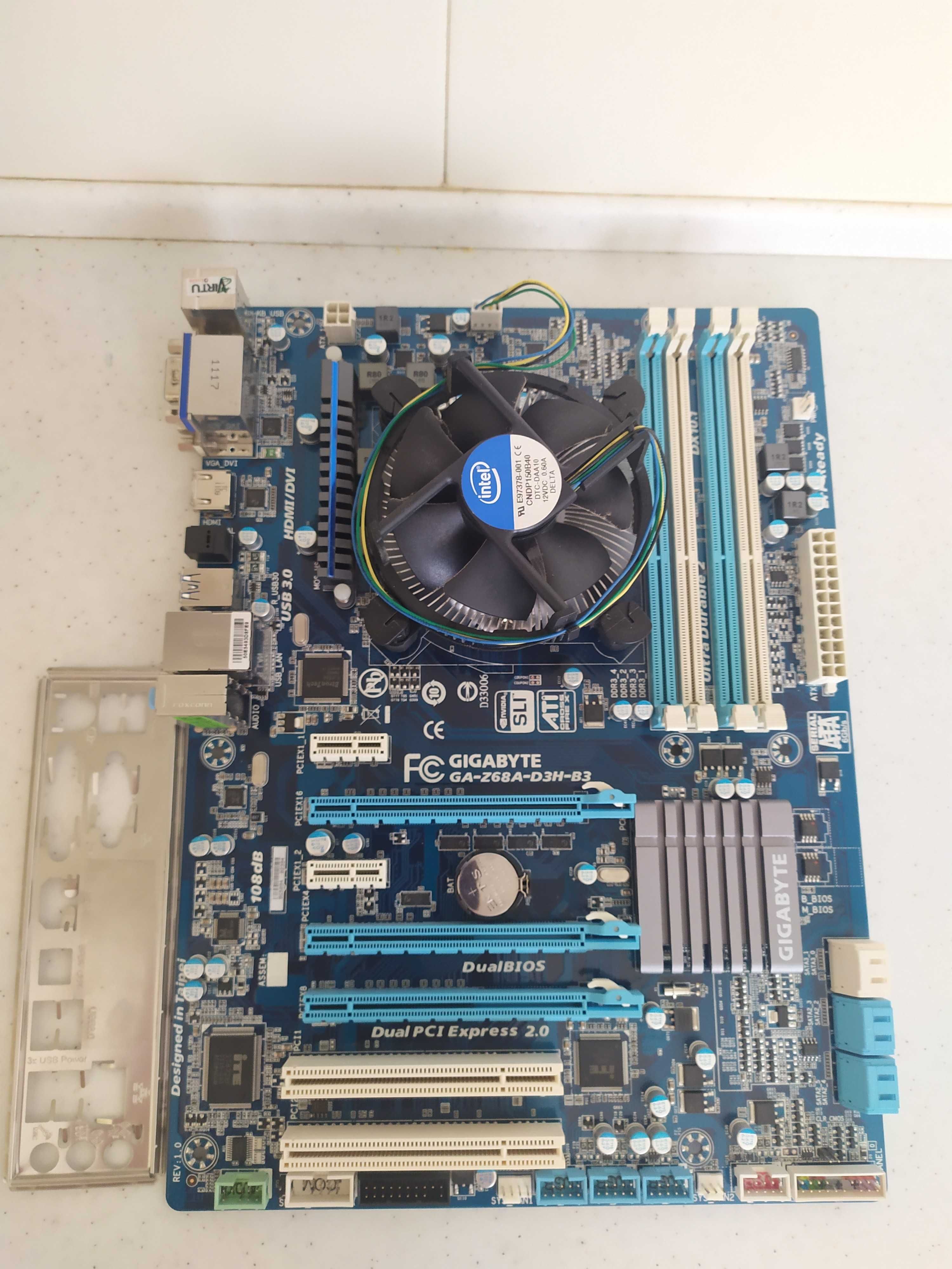 Gigabyte GA-Z68A-D3H-B3 + Intel Core i5-2500k